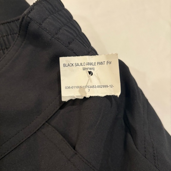 NWT Sherpa Adventure Gear Black Sajilo Pant - Gorpcore/Granola Girl/Hiking - Picture 5 of 9